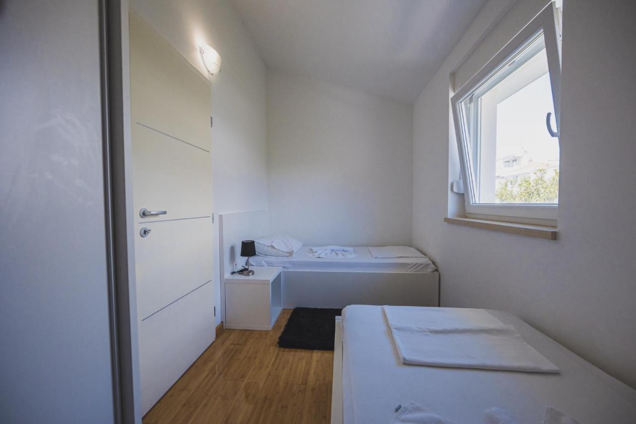 Apartments Lemon Novalja Eksteriør billede